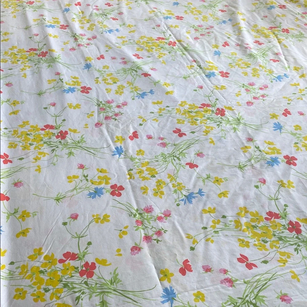 VTG Fieldcrest Perfection Percale queen flat sheet floral pattern Primary colors